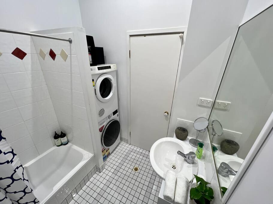 Апартаменты Self Contained Haven In New Farm Брисбен Экстерьер фото
