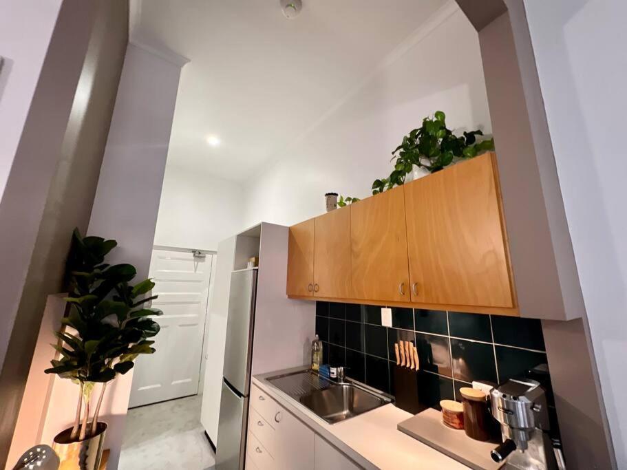 Апартаменты Self Contained Haven In New Farm Брисбен Экстерьер фото