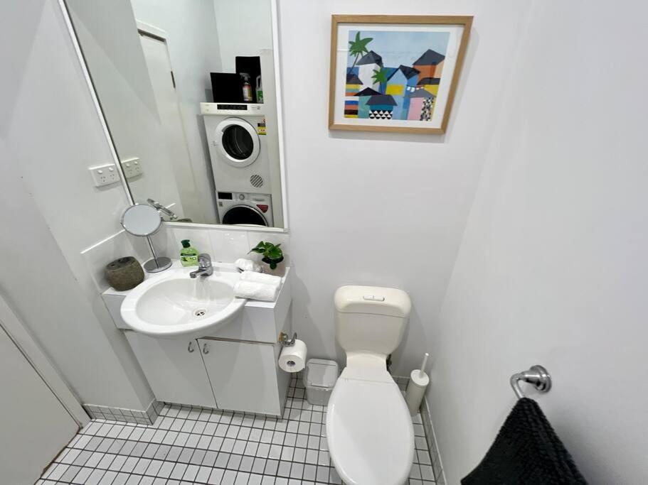 Апартаменты Self Contained Haven In New Farm Брисбен Экстерьер фото